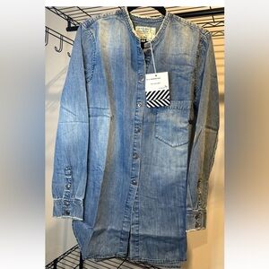 Denim Tunic Shirt - Light Blue Women's Button-Up